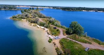 Рибалка на Блакитному озері