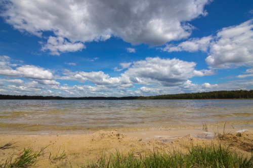 Риболовля на водоймі села Мисліні у Волинській області