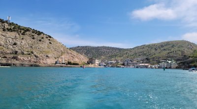 Морская рыбалка в Балаклавской бухте в Крыму