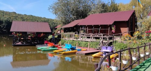 Платна рибалка на Лемківській ставці Тернопільської області