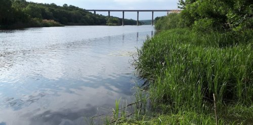 Река Южный Буг ниже Александровской ГЭС 