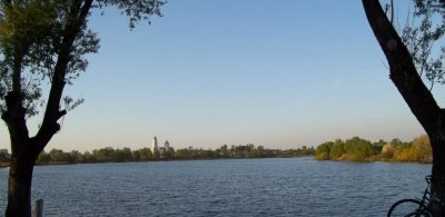 Рибалка на Спадщанському ставці у смт Вороніж 