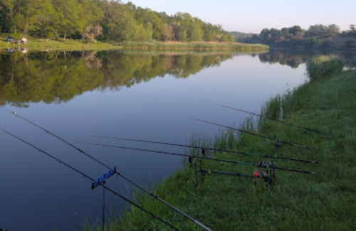 Рибалка на Михайлівському ставку Вільнянський р-н. Запорізька обл.