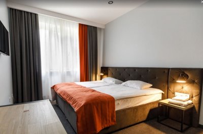 Рибалка на Рибній Фермі у «Воєводиному»