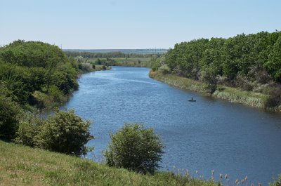 Рибалка у селі Марфополь на річці Гайчур 