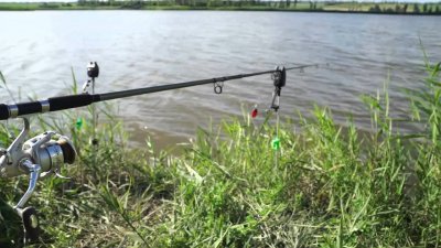 Рибалка у селі Родинське 