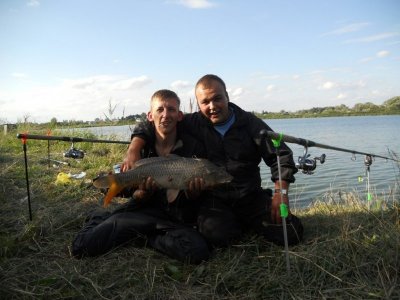 Рибальська база «Озеро» у Львівській області