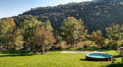 Рибалка та кемпінг на Дністрі «Білий Бізон»