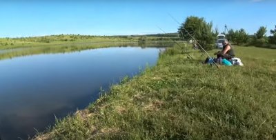 Рибалка на водоймі у с. Бортники