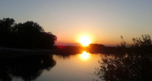 Рибальська база «Дніпровська затока» у Черкаській області 