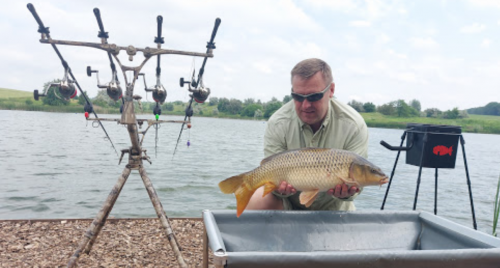 Риболовля на Спортивній Водойма «Карпич»