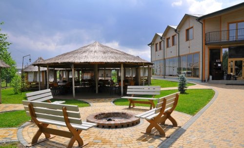 Риболовля та відпочинок на турбазі «Nester-House» 