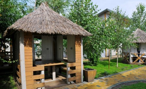 Риболовля та відпочинок на турбазі «Nester-House» 