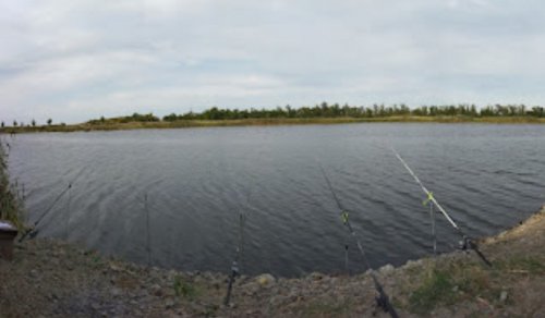 Рибалка у селі Ударник