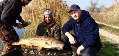 Рыбалка на озере Аква-Сити в Одесской области