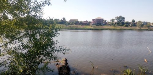 Рибалка біля села Токарі Сумської області