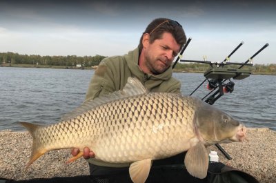 Рибалка на озері Крута Балка