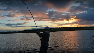 Рибалка на озері Крута Балка