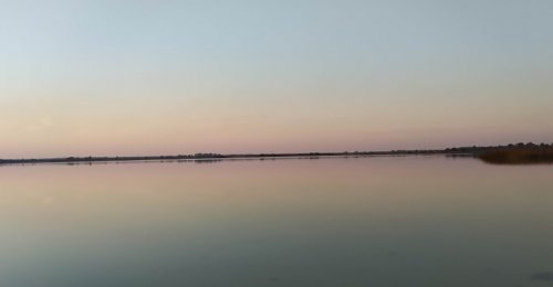 Озеро біля Підгородного у Волинській області