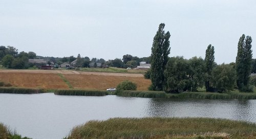 Рибалка біля села Хорев Волинської області