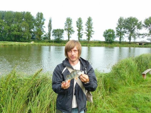 Рибалка біля села Угринів Волинської області