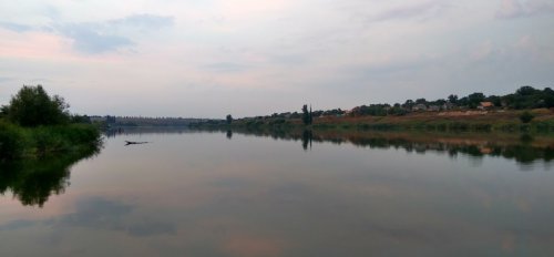 Рибалка в селі Чкалівка Дніпропетровської області
