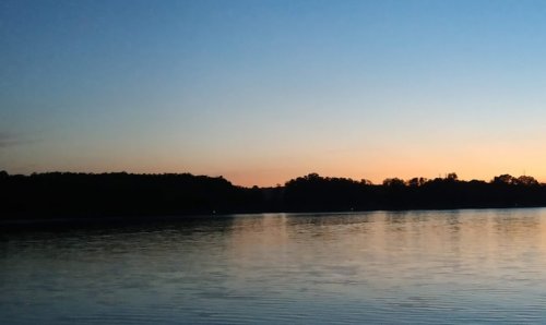 Рибалка в селі Чкалівка Дніпропетровської області