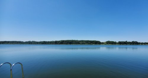 Рибалка в селі Чкалівка Дніпропетровської області