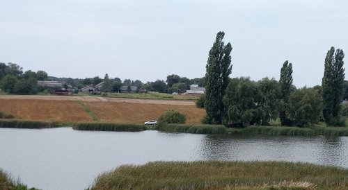 Рибалка у селі Підберез'я Волинської області