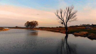 Рибалка на ставці у селі Стара Осота