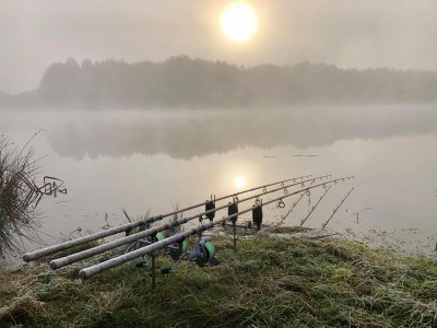 Рибалка на Озері Плитниця