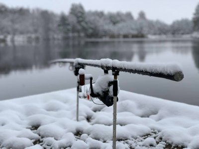 Рибалка на Озері Плитниця