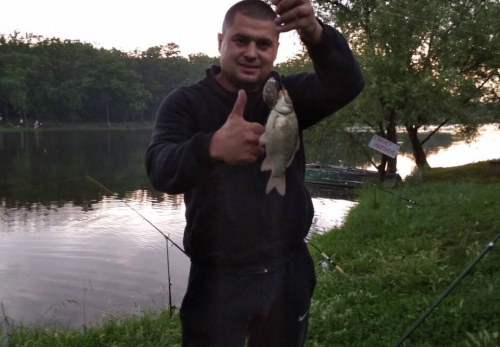 Риболовля на ставку біля села Михайлівка Запорізької області