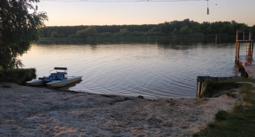 Риболовля біля села Буків: зона відпочинку «Сирники»