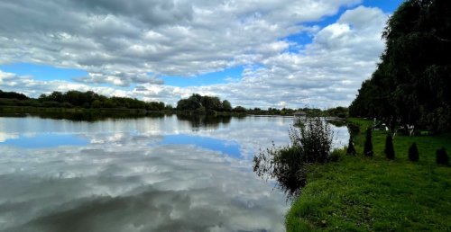 Риболовля біля села Буків: зона відпочинку «Сирники»