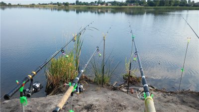 Рибалка у селі Тростянець Волинської області