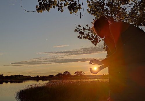 Рибалка у селі Уховецьк на озері Ухове 