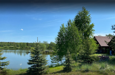 Рибалка у заміському комплексі: 