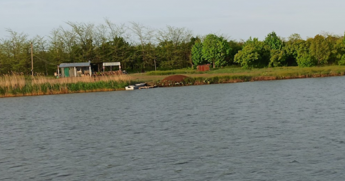 Рибалка на ставці у с. Зеленівка Запорізької області