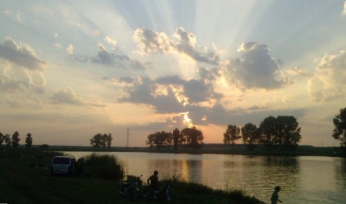 Рибалка на ставці у с. Копачівка Волинської області