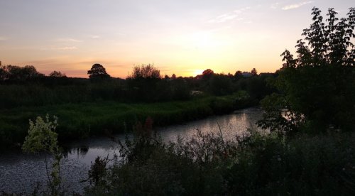 Рибалка біля селища Цумань у Волинській області