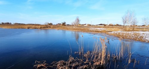 Рибалка біля селища Турійськ у Волинській області