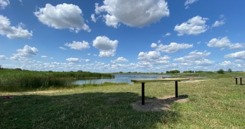 Рибалка біля селища Турійськ у Волинській області