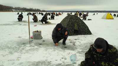 Рибалка на Ладижинському водосховищі у Вінницькій області