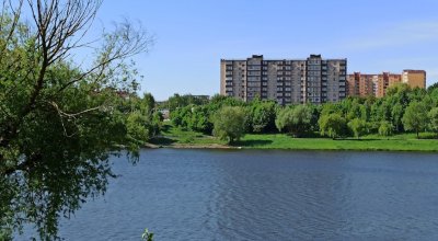 Рыбалка на озере в микрорайоне Озерна