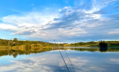 Рыбалка на озере Поплавок