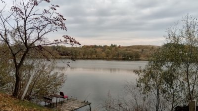 Рыбалка на озере Поплавок