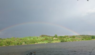 Рыбалка на озере Поплавок