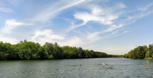 Рибалка на річці Сіверський Донець 